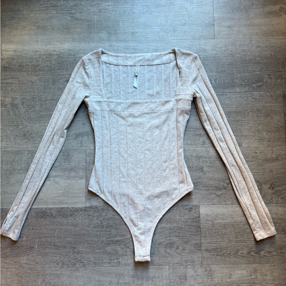 Free People Intimately Ribbed Square Neck Long Sleeves Bodysuit Size XS Beige - Picture 2 of 11